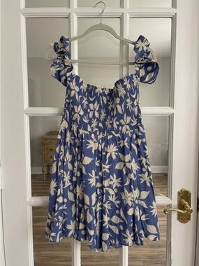 zara blue floral mini dress Zara blue floral mini dress! Super cute for summer